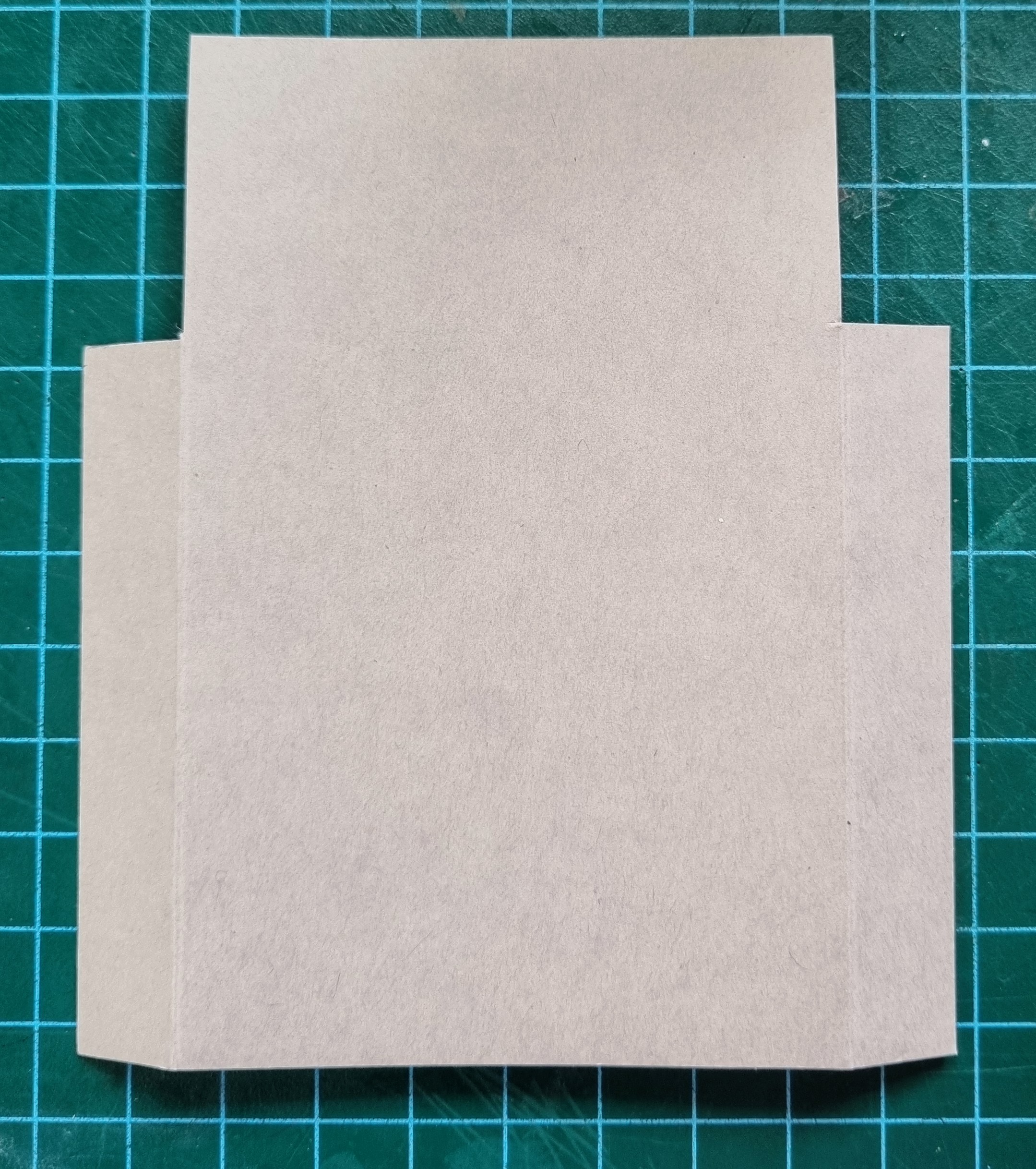 סקראפ בהפתעה - כרטיס פופ אפ פרחוני