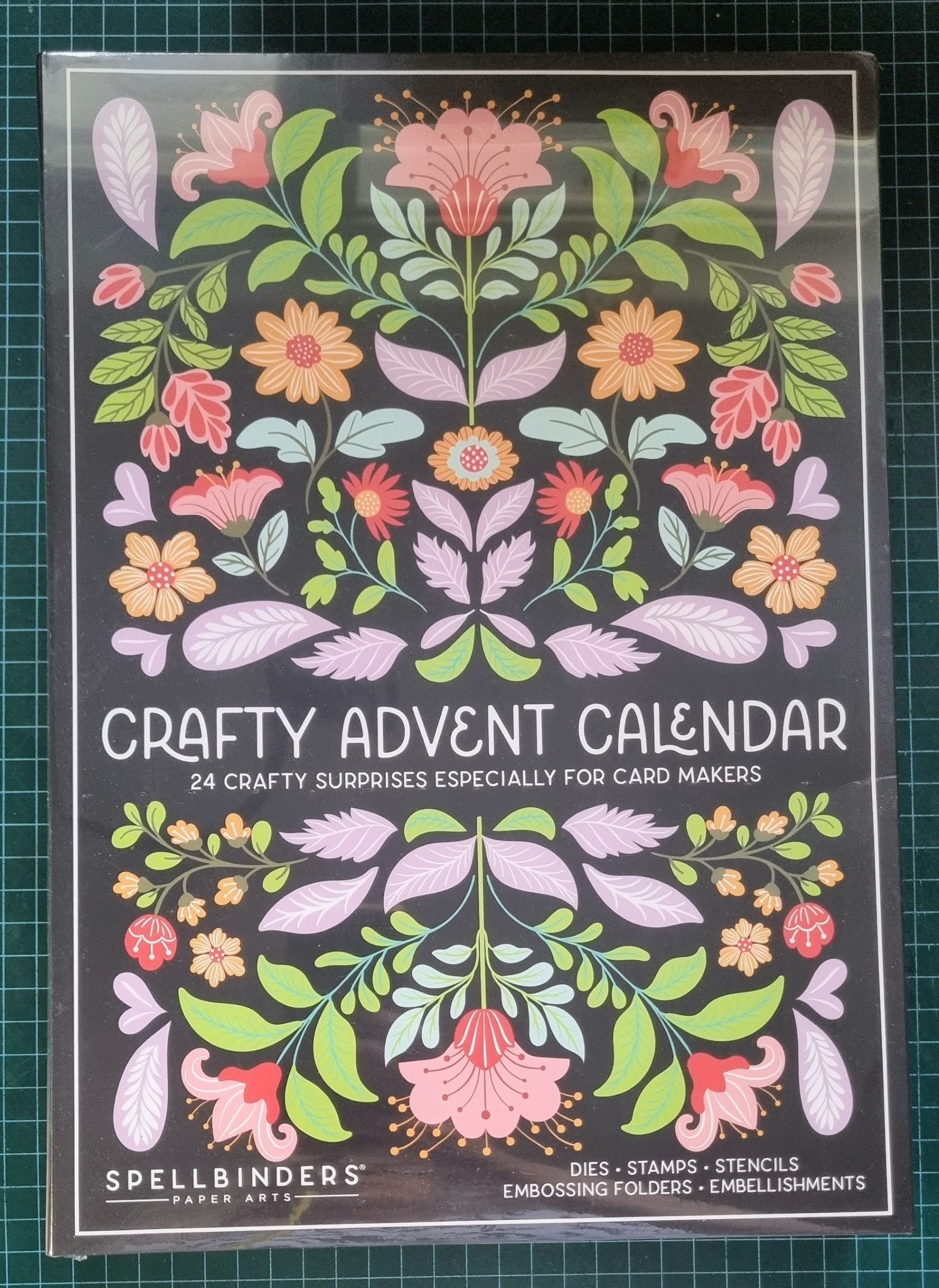 אדוונט קאלנדר 2025 Spellbinders